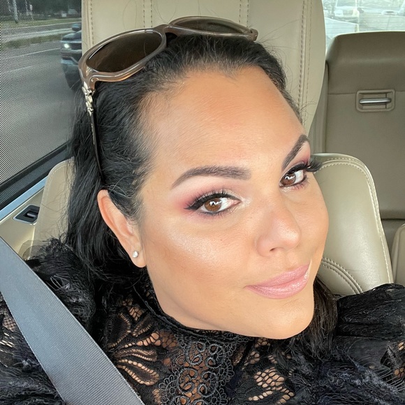 Meet the Posher Other - Meet your Posher, Sandra